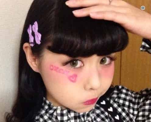 ぺこ、17歳の黒髪写真を公開 「この頃から好きだった」と懐かしむファンも