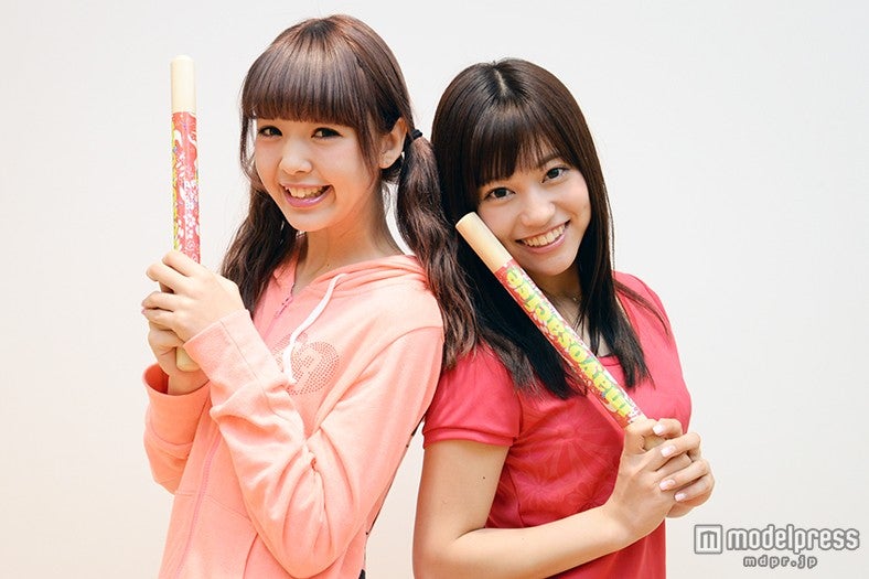 （左から）藤田ニコル（にこるん） 、大澤玲美（れいぴょん）