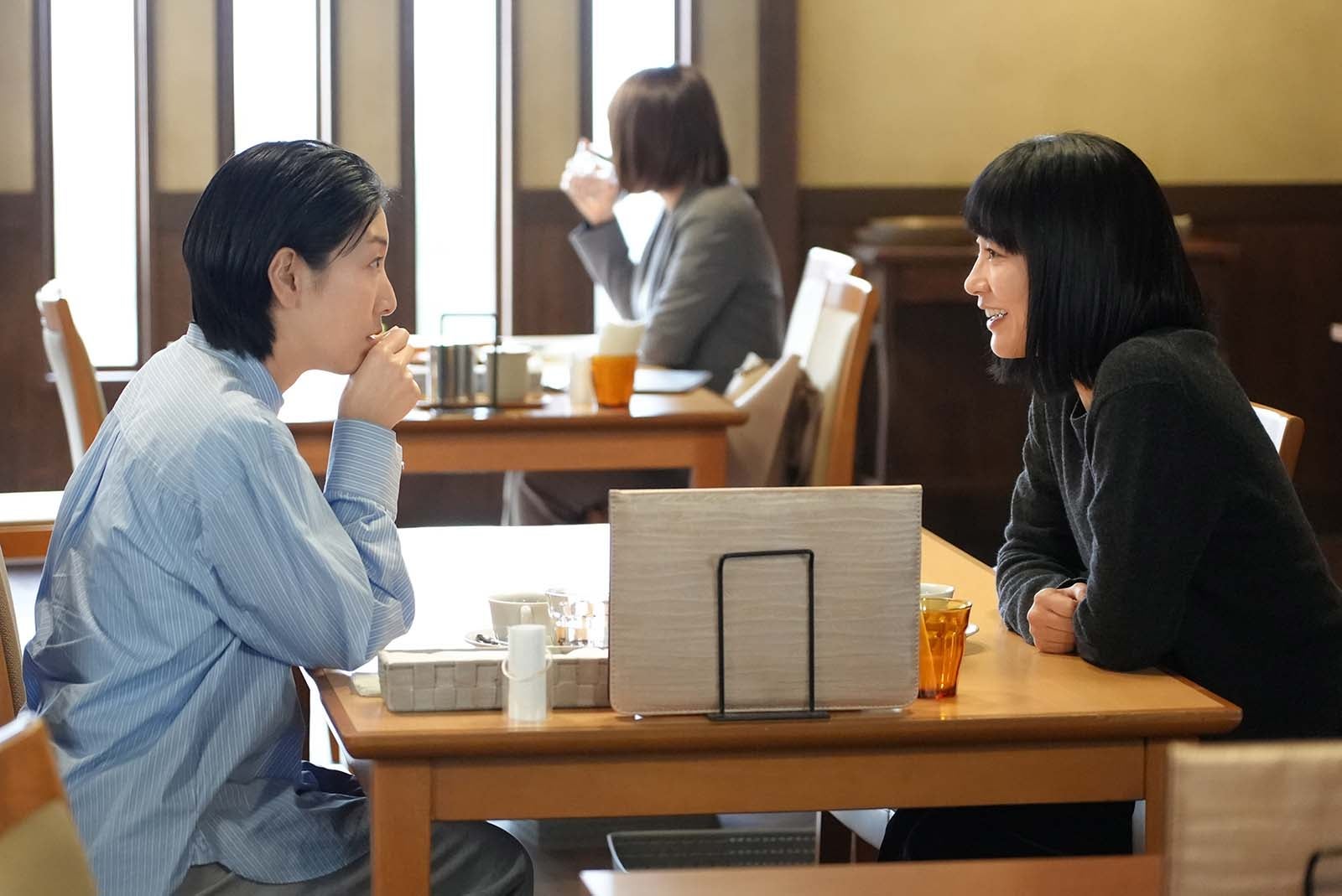 安藤サクラ、水川あさみ 「ブラッシュアップライフ」第8話より（C）日本テレビ