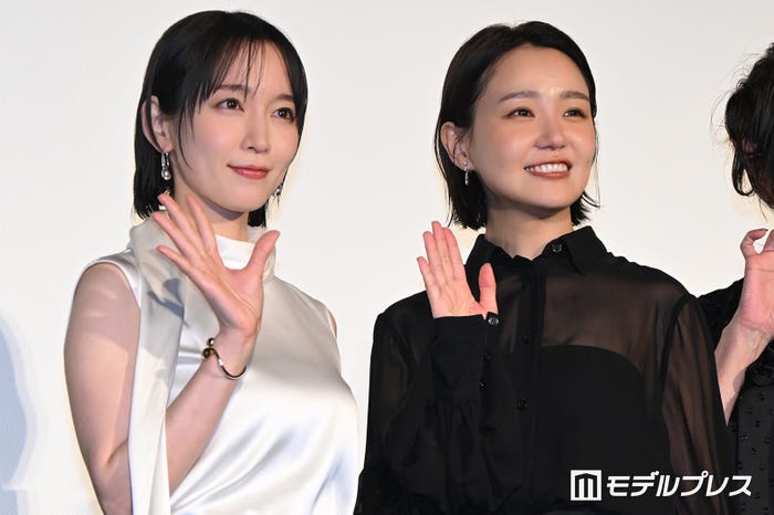 吉岡里帆、奈緒(C)モデルプレス