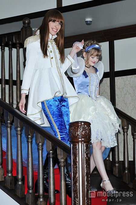 IVAN、ダコタ・ローズ