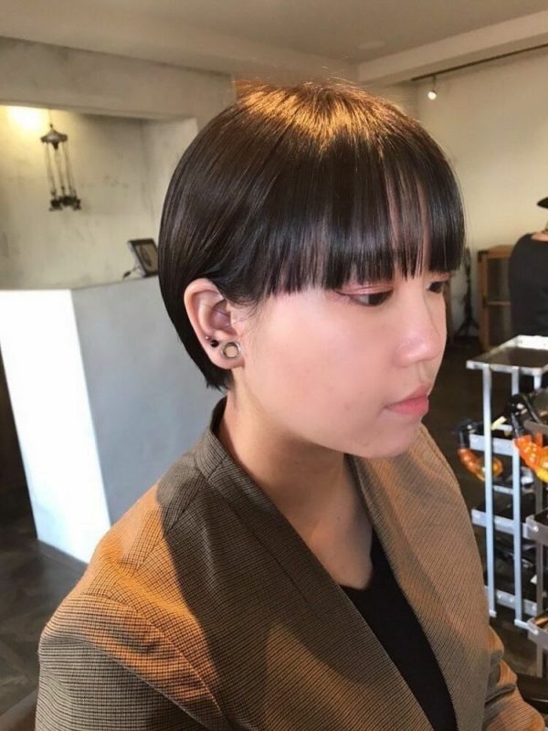 かわいいだけじゃない ぱっつん前髪をおしゃれにアレンジ 幼くならない髪型を紹介 モデルプレス かわいいだけじゃない ぱっつん前髪をおしゃれにアレンジ 幼くならない髪型を紹介 モデルプレス