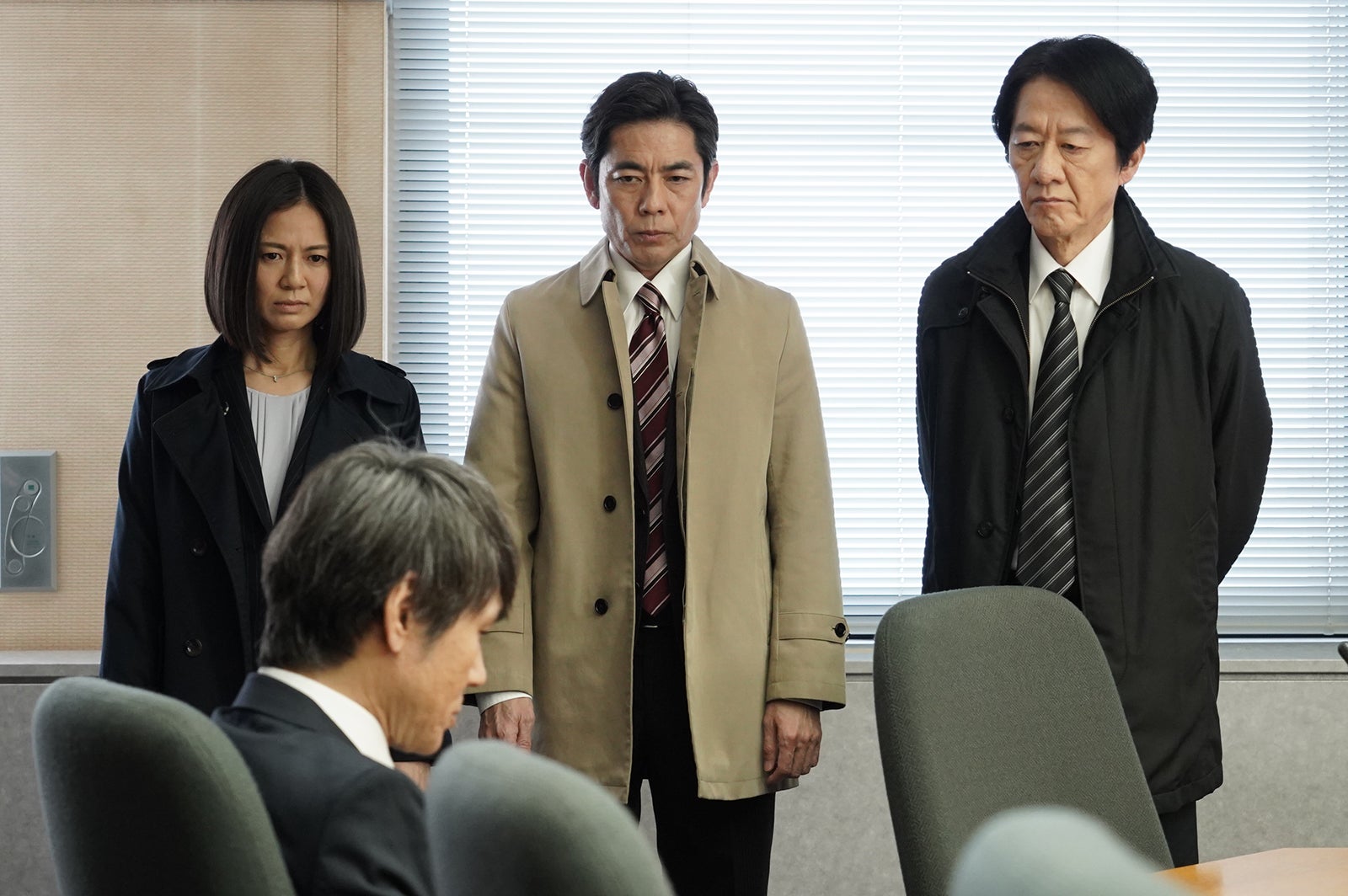篠原ゆき子、山中崇史、川原和久「相棒season22」最終回SPより（C）テレビ朝日
