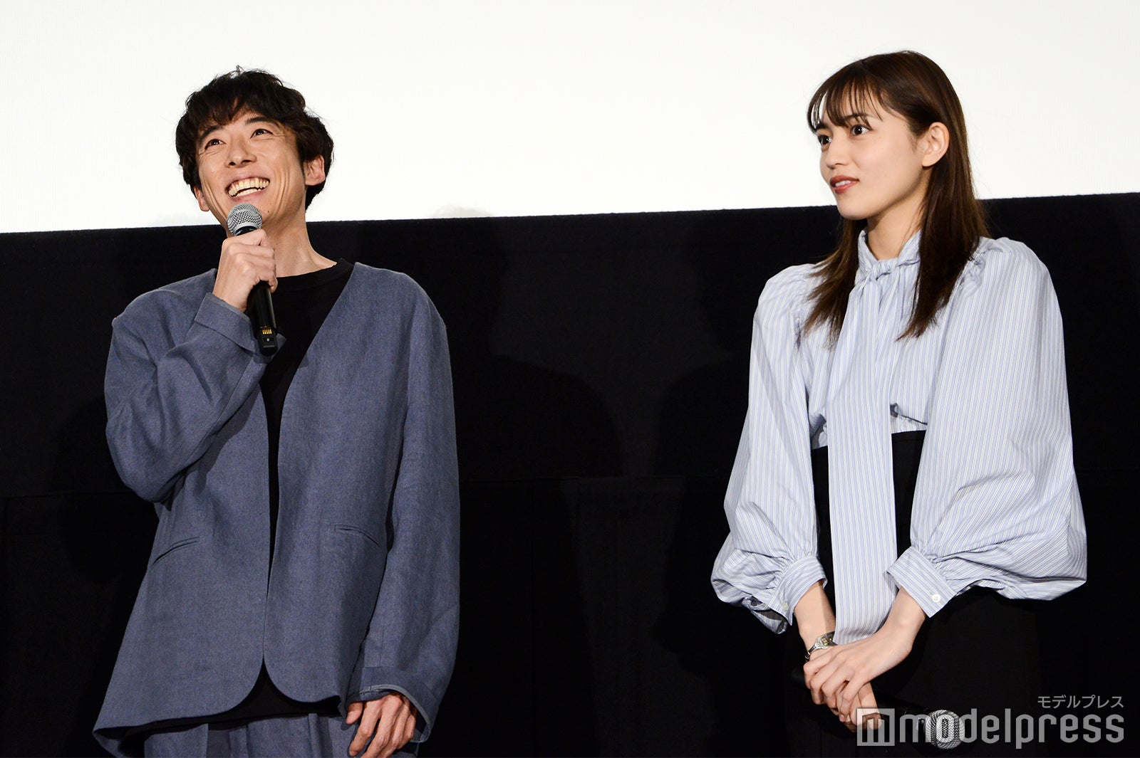 高橋一生、川口春奈（C）モデルプレス