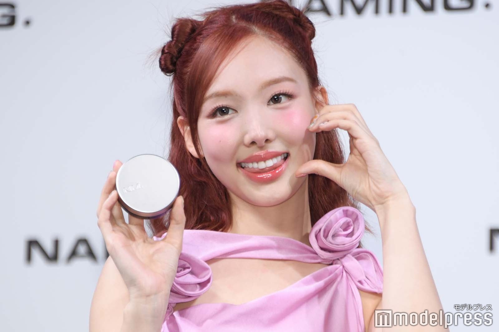 ナヨン（C）モデルプレス