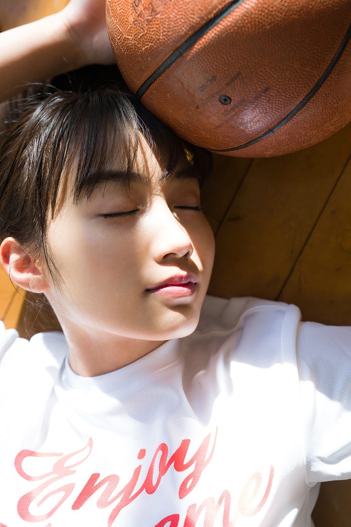 黒木ひかり(C)Takeo Dec./【小学館】週刊少年サンデー