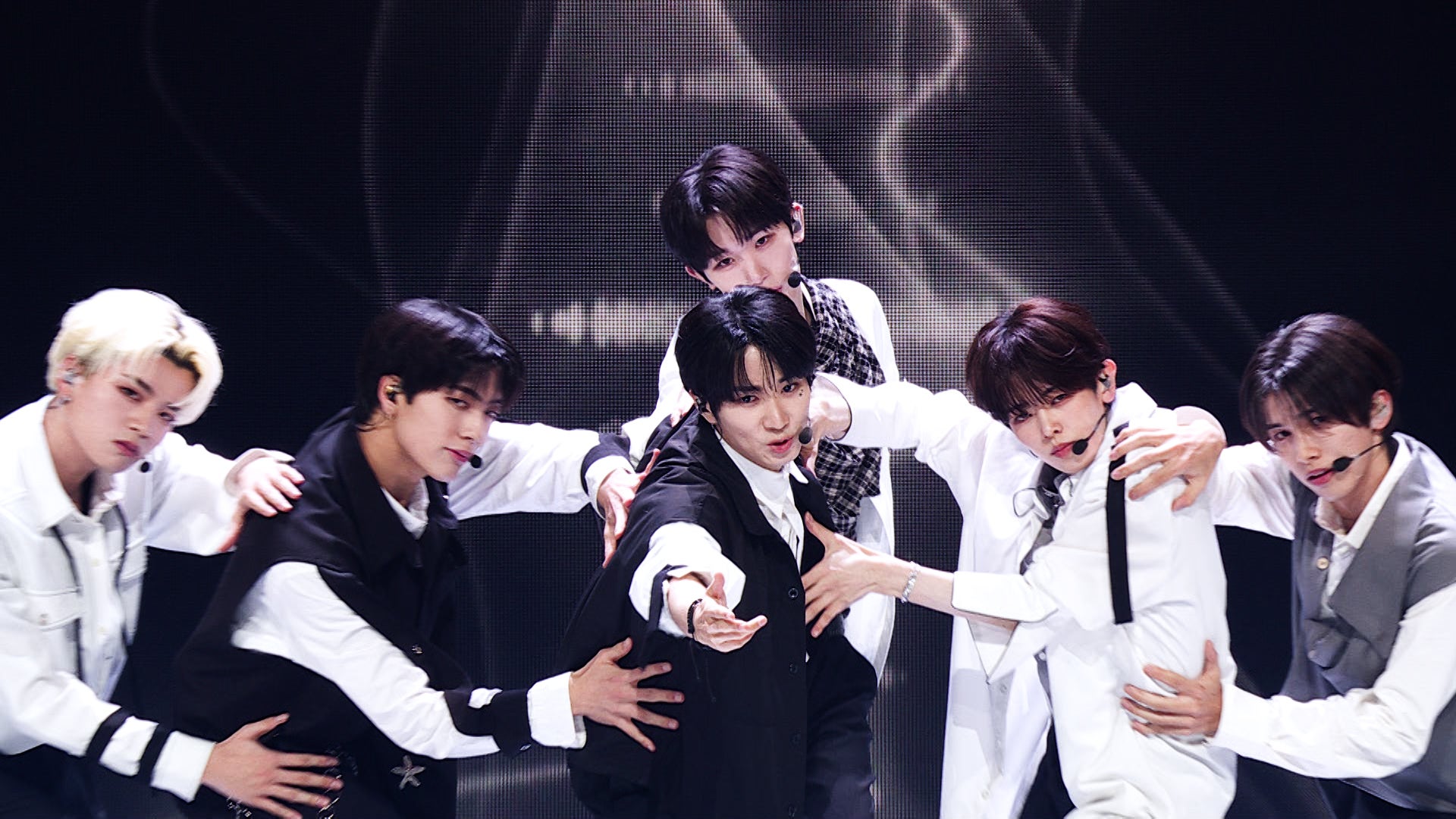 「PRODUCE 101 JAPAN 新世界」＃4（C）PRODUCE 101 JAPAN 新世界