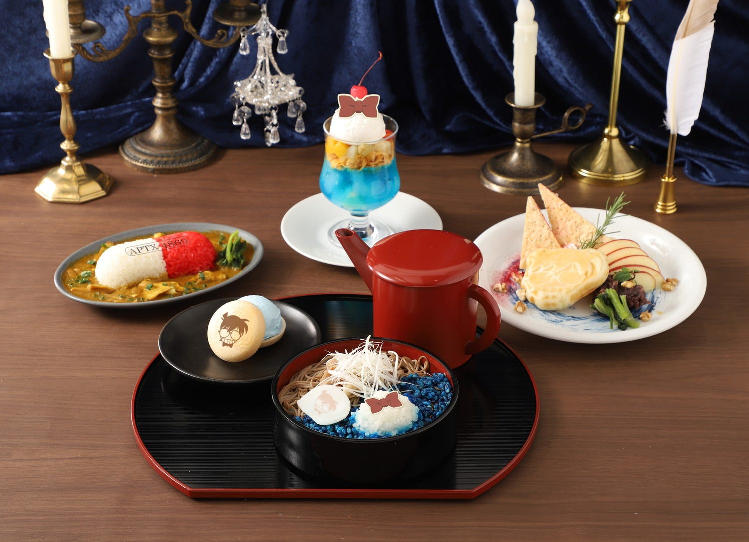 “執事喫茶”がテーマ!「名探偵コナンカフェ」全国6都市で開催決定 キャラ着想の創作そばや変声機パフェなど