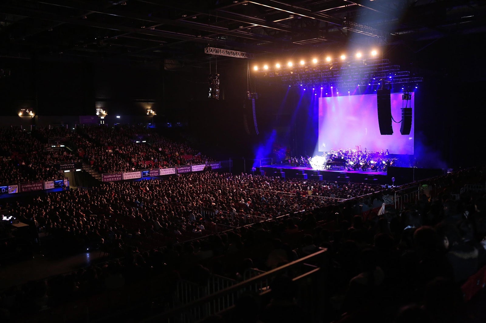 「YOSHIKI Classical Special with Orchestra-HONG KONG」より