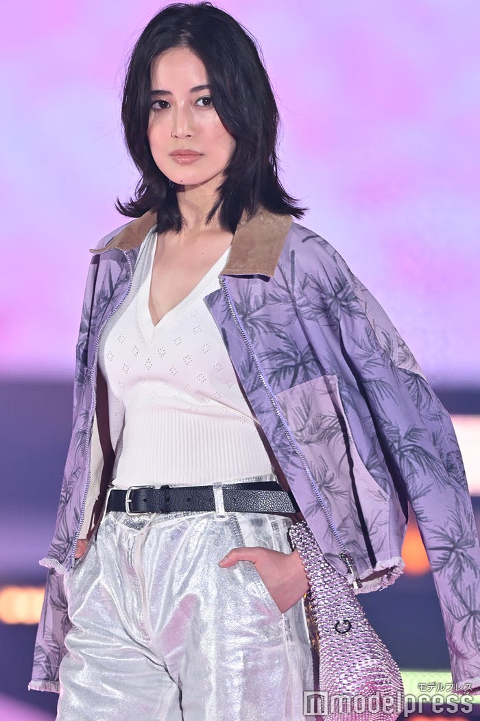 藤井夏恋(C)モデルプレス