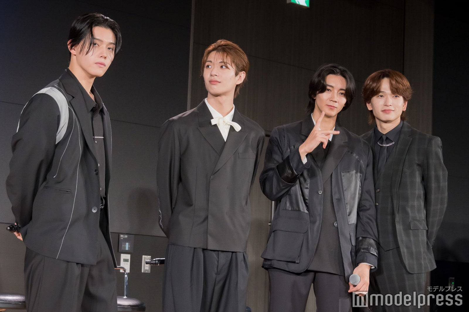 南雲奨馬、濱屋拓斗、長妻怜央、鈴木曉（C）モデルプレス