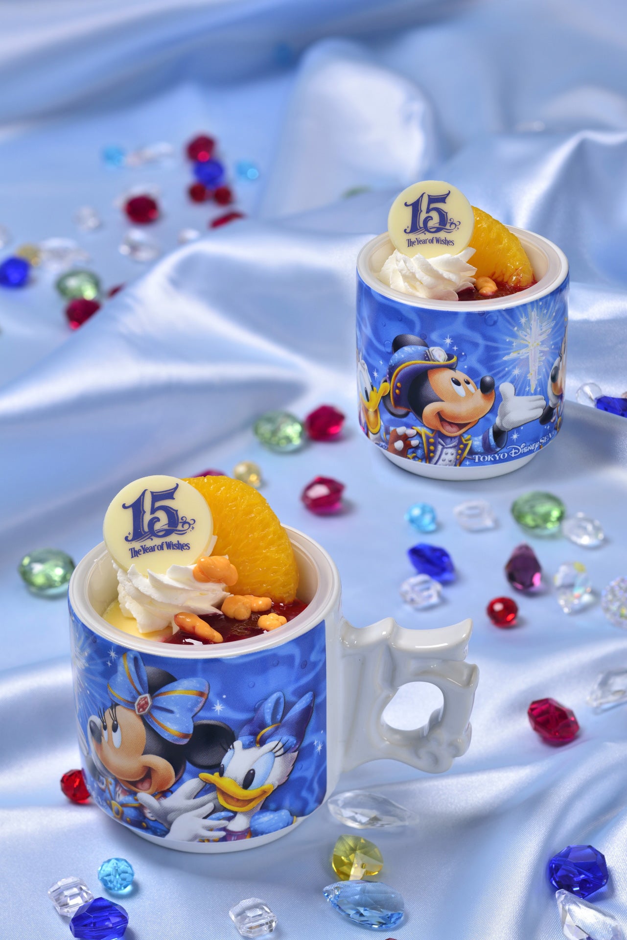 クリーミーカスタード、スーベニアカップ付き￥850（C）Disney