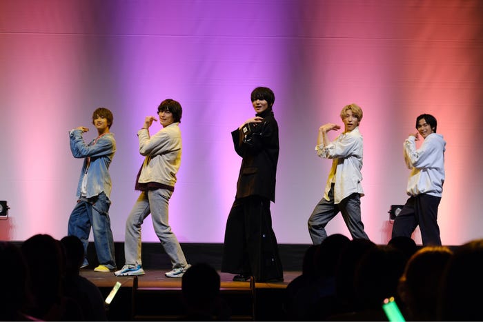 (左から)福澤希空、樫尾篤紀、金子隼也、古幡亮、島村龍乃介(C)ホリプロ