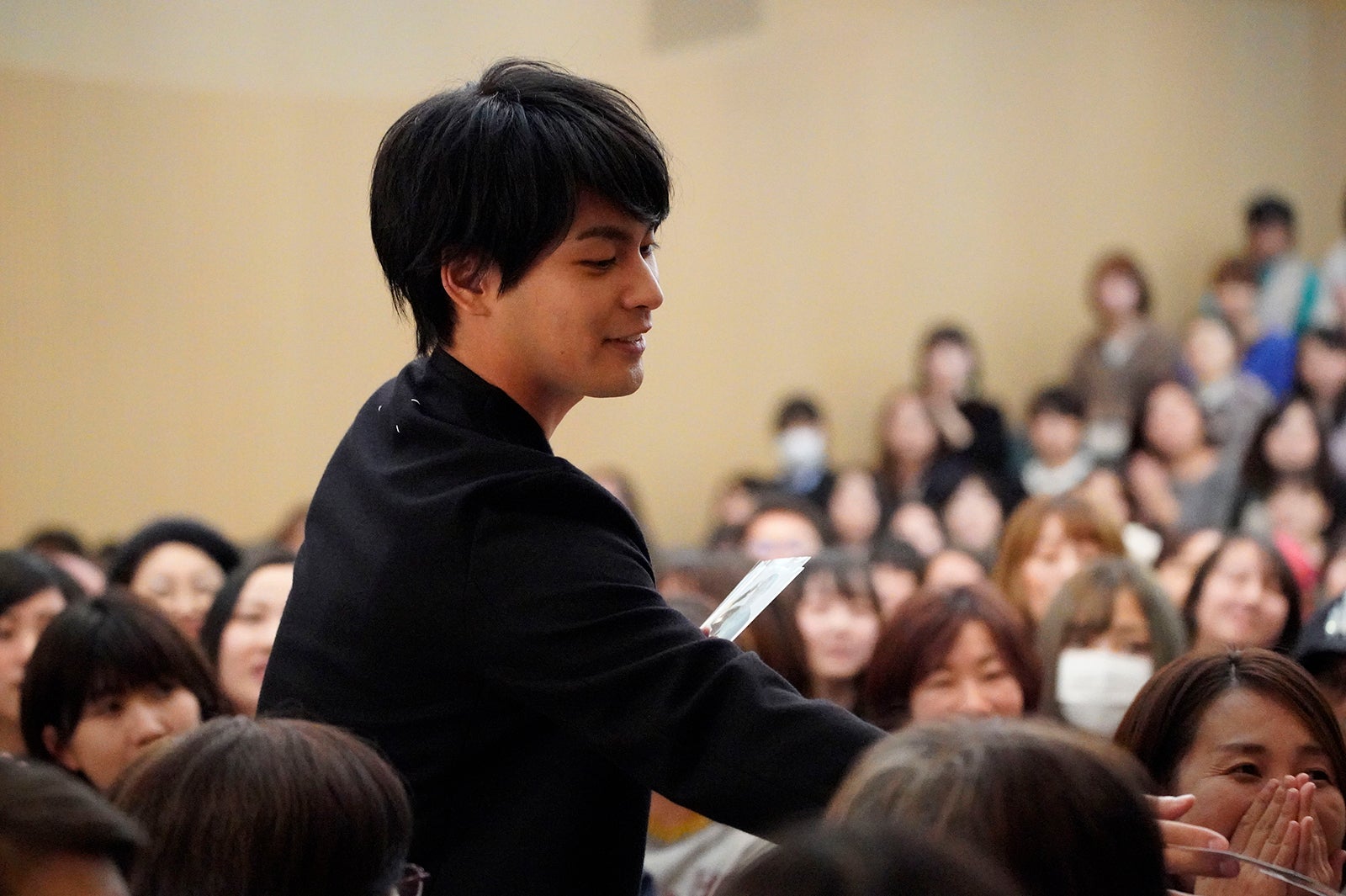 柳楽優弥、30歳は「カンヌ・ベネチア・ベルリンも視野に入れて」ファンミーティングで目標語る＜いちごいちえ＞