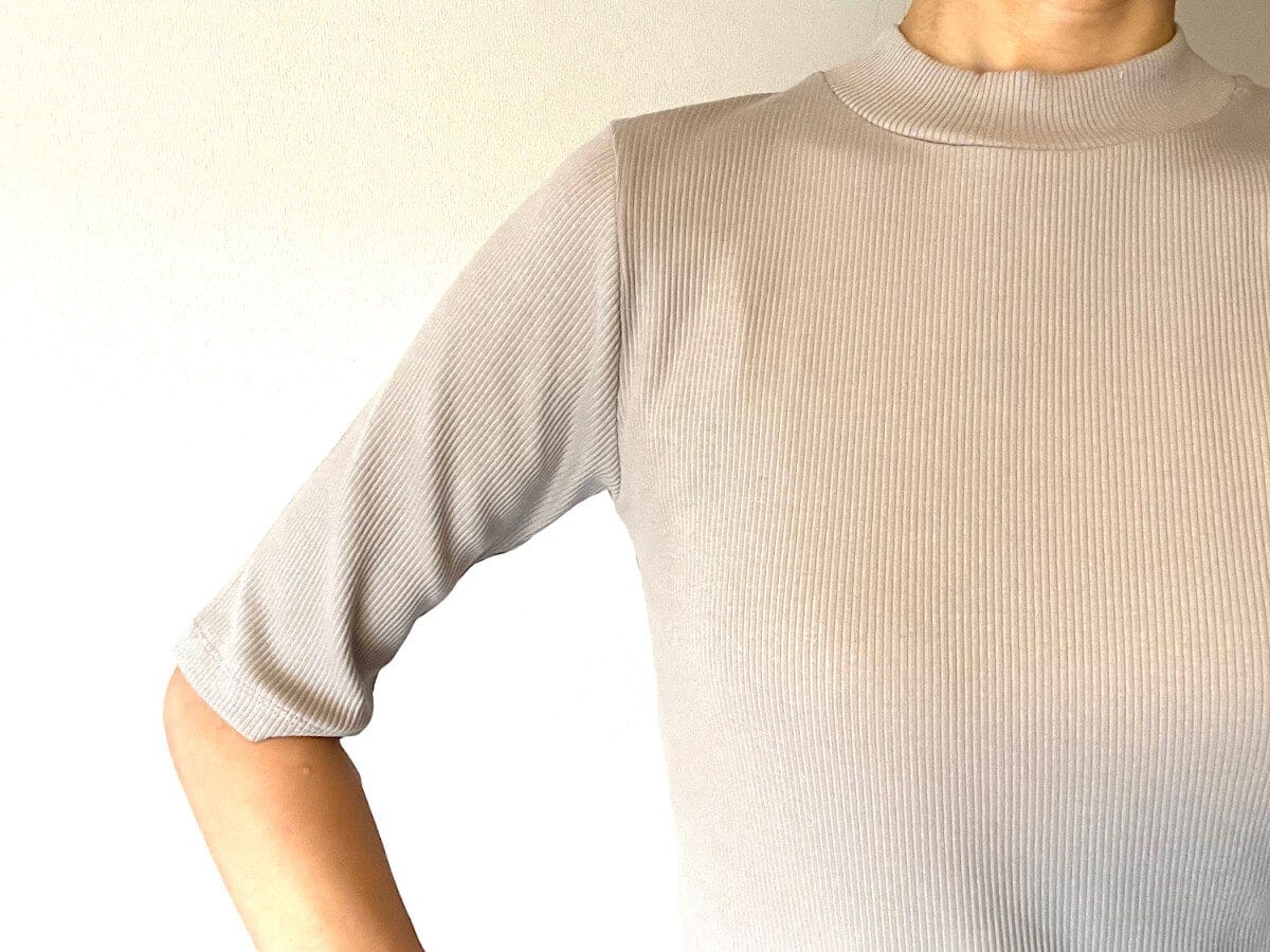 ひじまでかかるぐらいの長さがあると、きちんと感もアップします