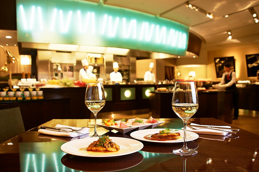 京王プラザホテル スーパーブッフェ グラスコート