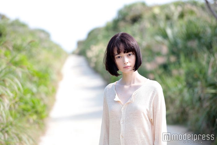 玉城ティナ/写真集「ティNa EROス BY KISHIN」より/画像提供:小学館