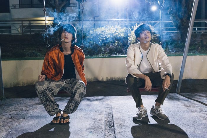 (左から)寛一郎、井之脇海(C)フジテレビ