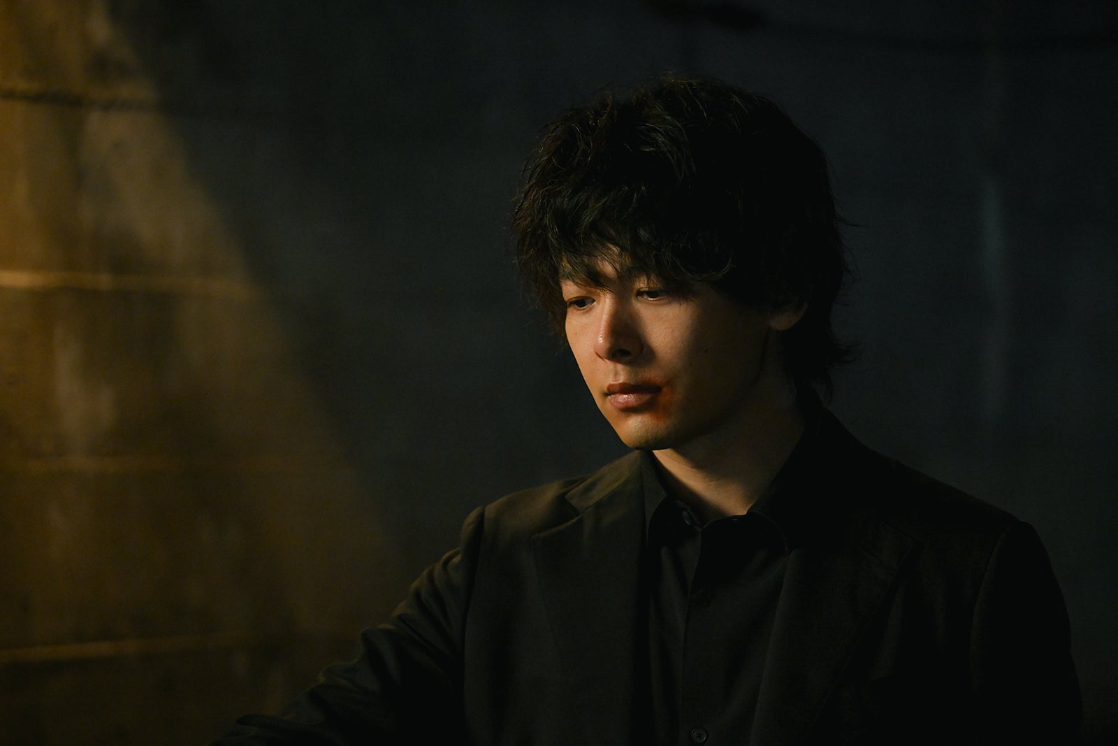 中村倫也「DOPE 麻薬取締部特捜課」第7話（C）TBS