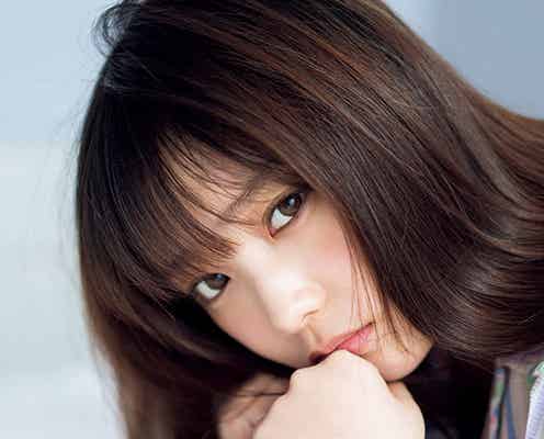 乃木坂46与田祐希、瑞々しい美脚で魅了