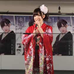 演歌ソロデビュー曲発売「無人駅」イベントを行った岩佐美咲