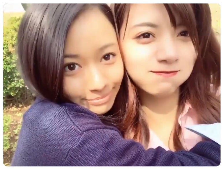 池田エライザ＆山本舞香、抱きしめながらキス？ラブラブ動画にファン悶絶