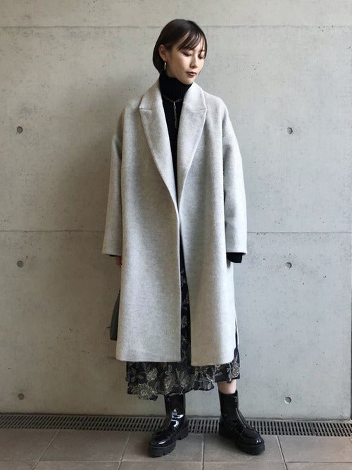 黒タートルネックの冬コーデ 21 着こなしを格上げする合わせ方をご紹介 モデルプレス