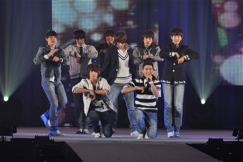 ZE:A（ゼア、朝: 제국의 아이들）