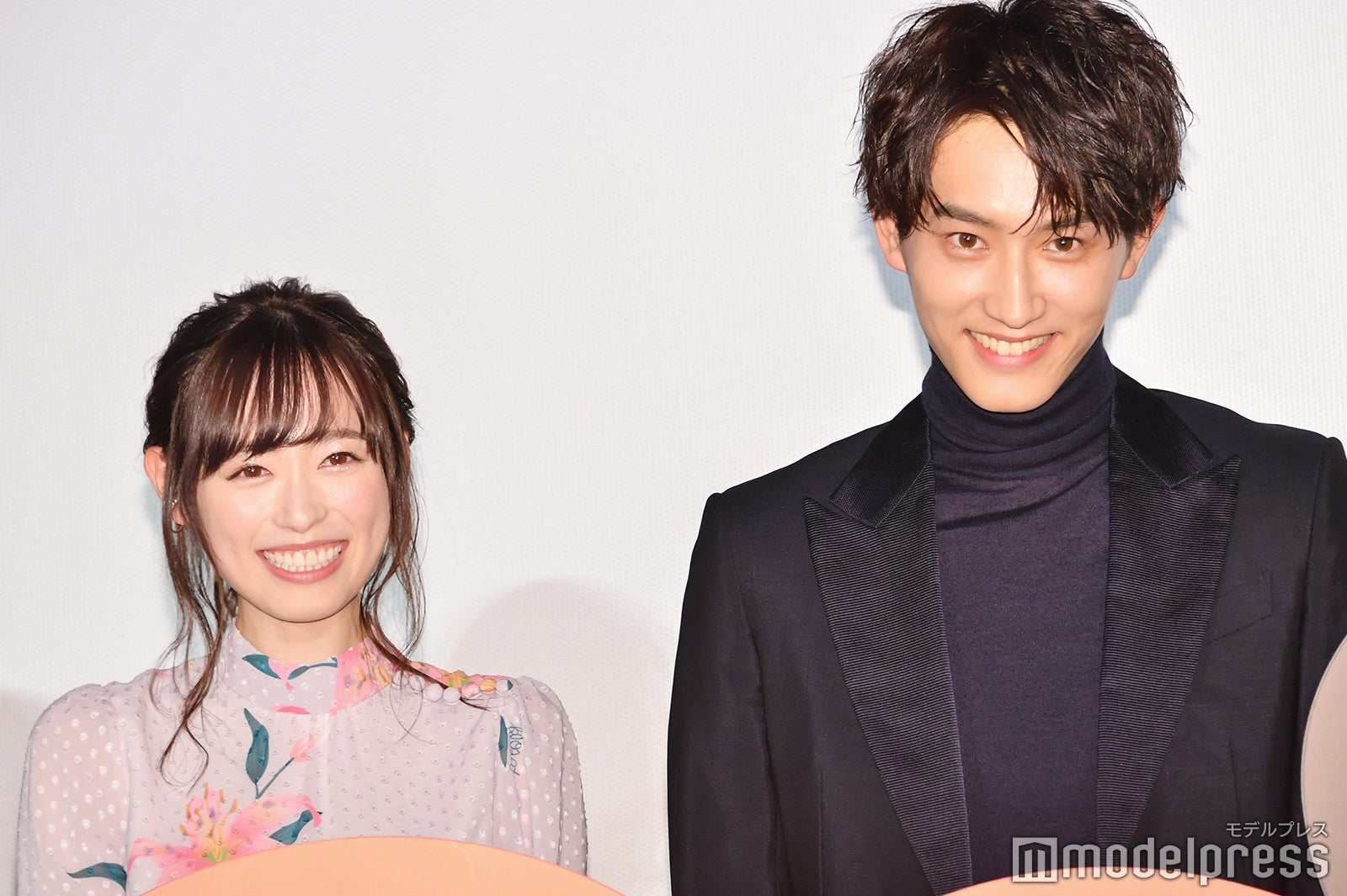 福原遥、杉野遥亮 （C）モデルプレス