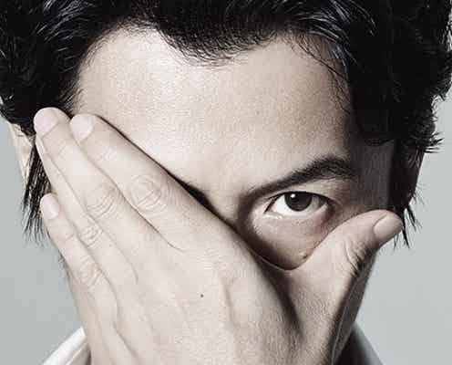 福山雅治、結婚後初主演映画で髪&髭伸ばし新境地