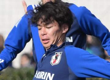 昨季限りでシントトロイデン退団の元日本代表MF伊藤涼太郎、スペイン2部バリャドリードへ加入