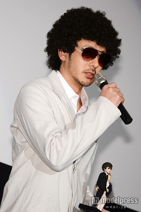 オダギリジョー、アフロ姿で登場「こんなに想った作品は今までなかった