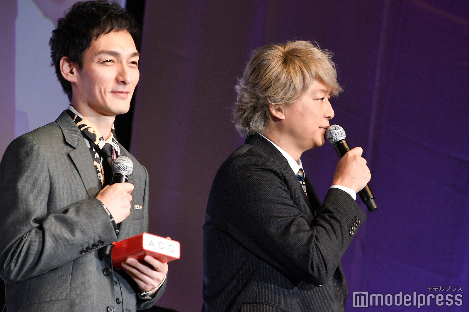 草なぎ剛、香取慎吾 （C）モデルプレス