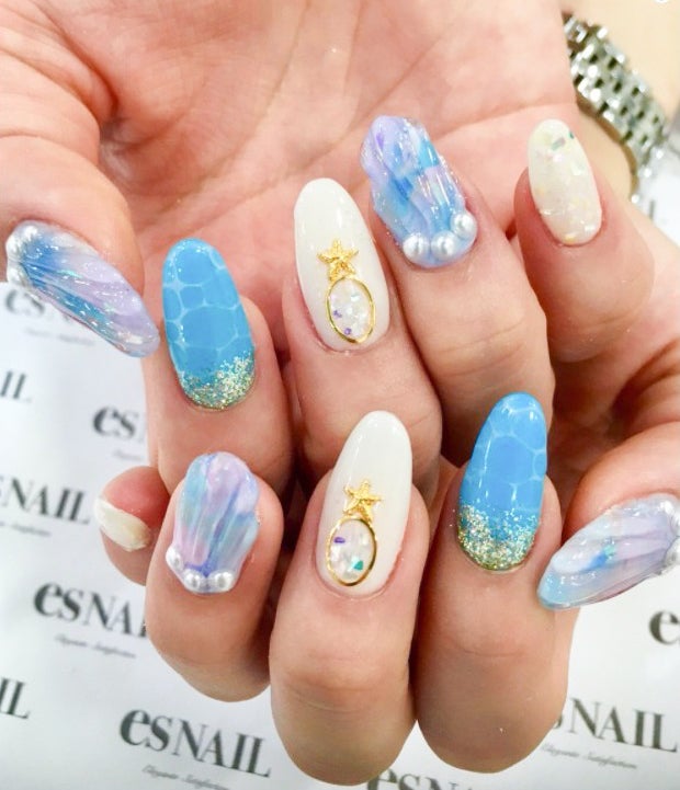 透き通る海をイメージ／画像提供：esNAIL