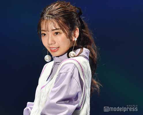日向坂46高本彩花、スクールガール風コーデで笑顔振りまく<TGC2020 S/S>