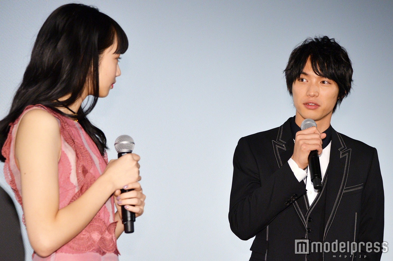 小松菜奈、福士蒼汰 （C）モデルプレス