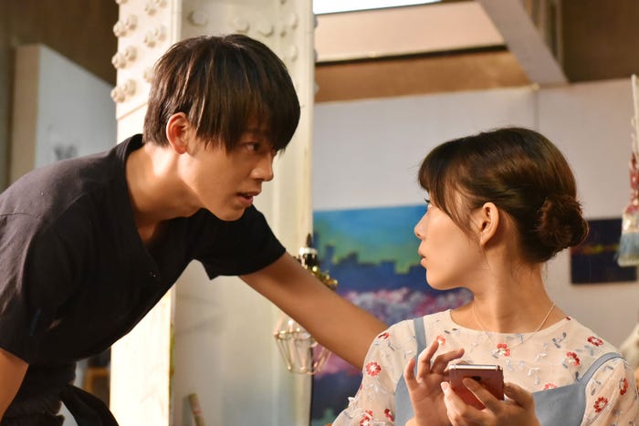 竹内涼真、高畑充希/「過保護のカホコ」第6話より(画像提供:日本テレビ)