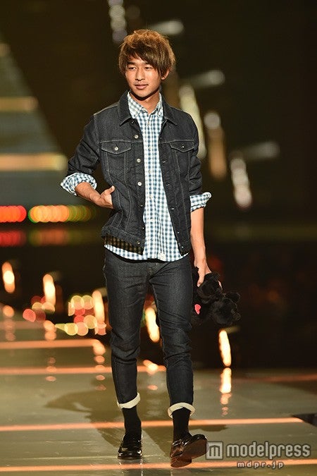 テラハ湯川正人 今井洋介 バレンタインにサプライズプレゼント 東京ランウェイ 15 Spring Summer モデルプレス