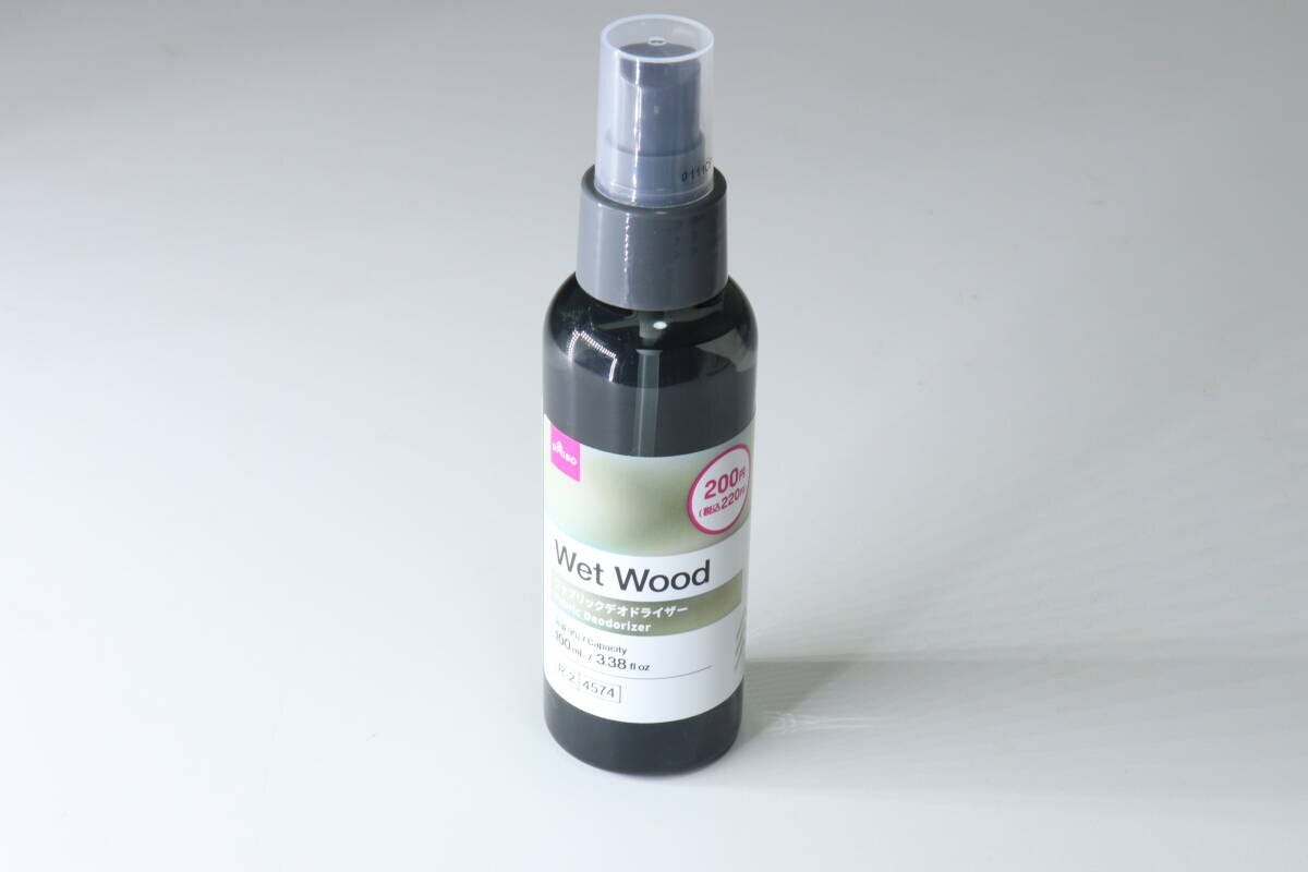 ダイソーのファブリックデオドライザー（WET