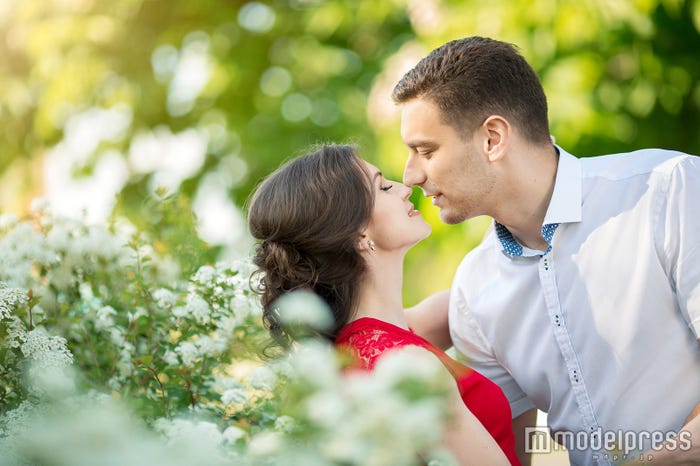 彼と結ばれる日を夢見て頑張るの (photo by ArtFotoDima/Fotolia)