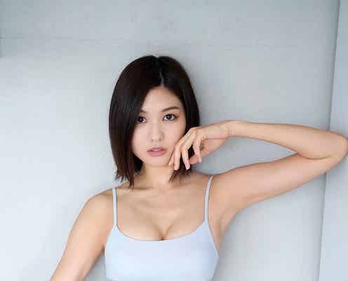 今年1番のグラドル注目株・林ゆめ、ビキニで際立つ美くびれ披露