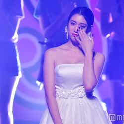 モデルプレス - 三吉彩花「Seventeen」卒業式、涙で7年に幕…広瀬すず、江野沢愛美らサプライズ<Seventeen 夏の学園祭2017>