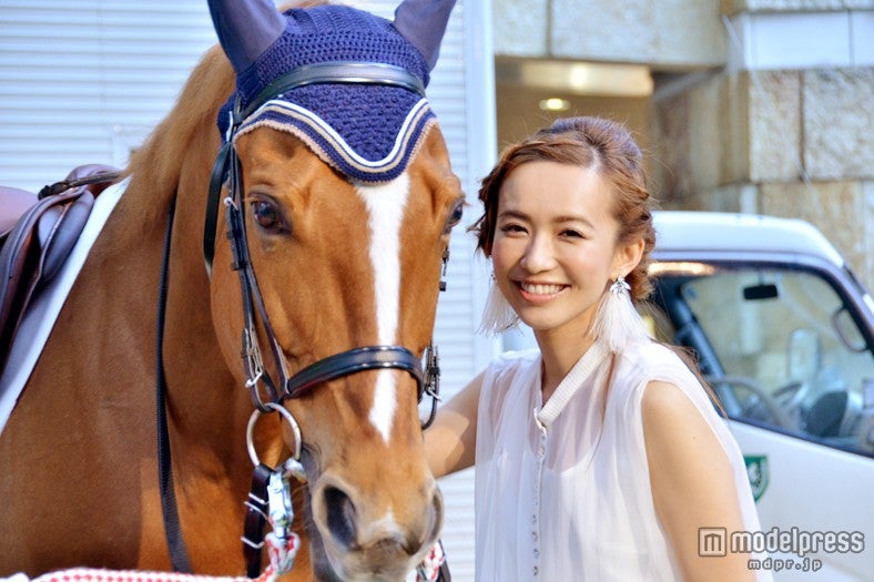 サラブレッドと優木まおみ