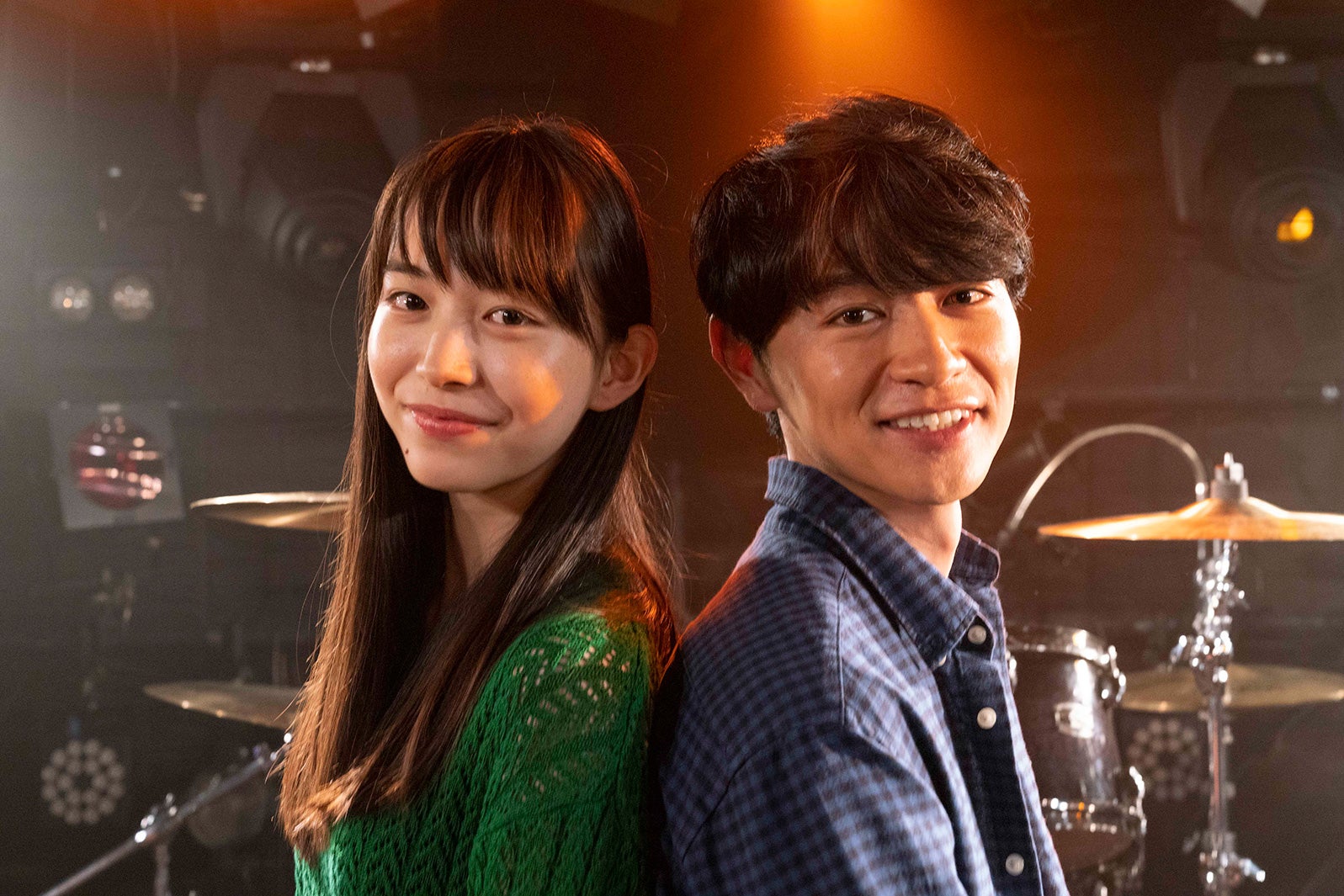 井桁弘恵、細田善彦／新CMよりメイキングカットより（提供写真）