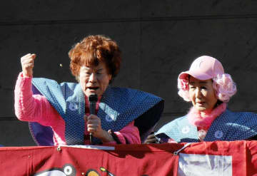 節分豆まき、林家ペーが自虐ネタで一般参拝客から笑いゲット「去年は火事でご迷惑をおかけしてすいません」