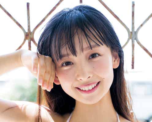 華村あすか、ふっくらバストで悩殺 水着姿で笑顔弾ける