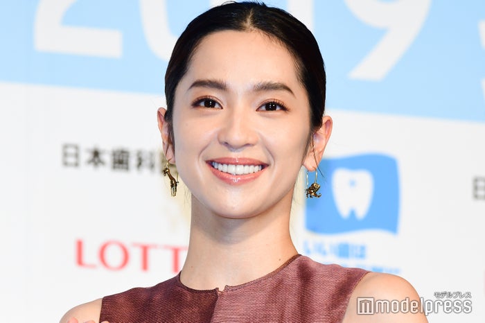 着飾る恋 中村アン 丸山隆平に不意打ちキス 急展開 可愛すぎる モデルプレス 着飾る恋 中村アン 丸山隆平に不意打ちキス 急展開 可愛すぎる モデルプレス