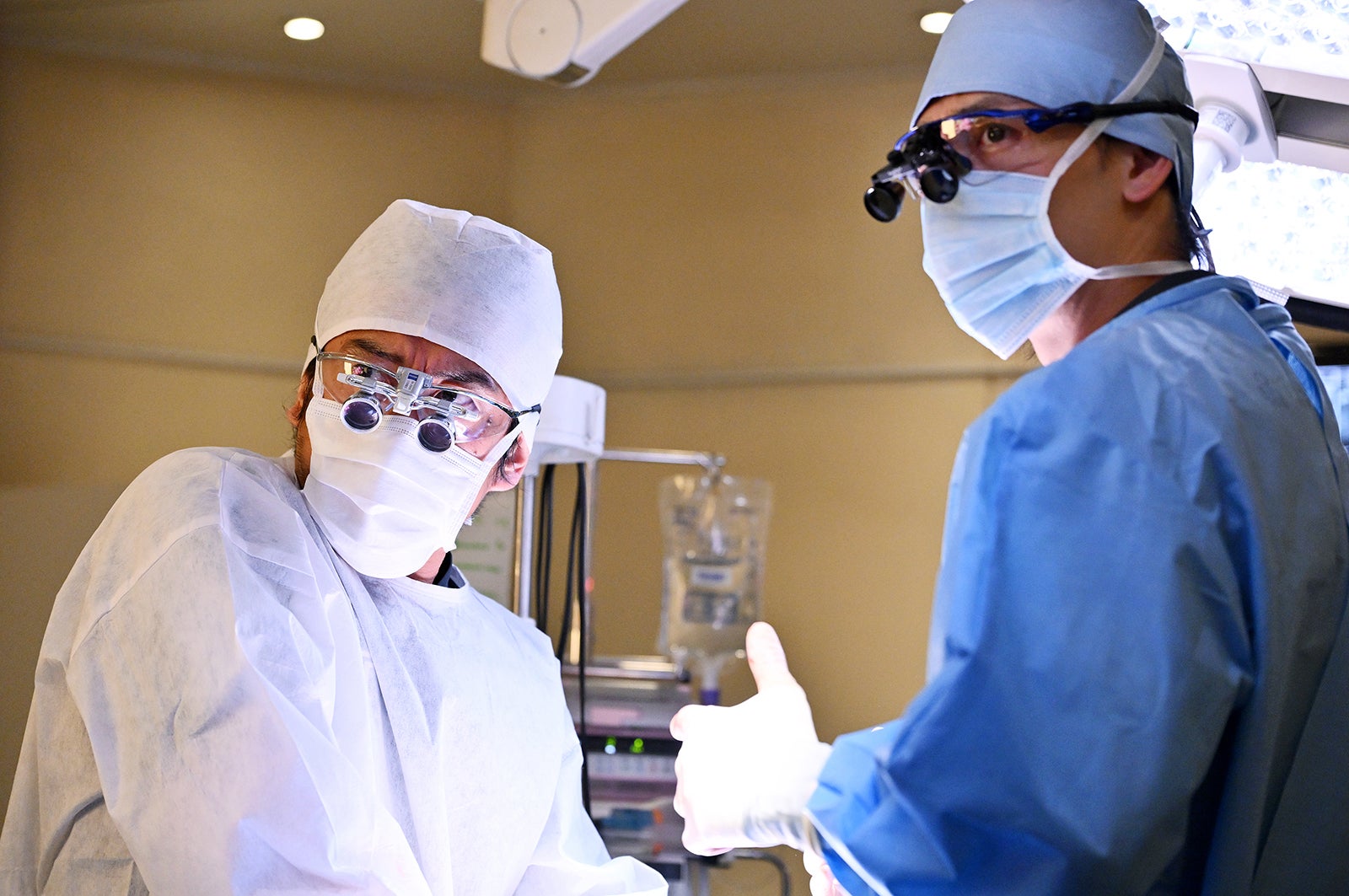 内野聖陽、竹内涼真「ブラックペアン シーズン２」第8話より（C）TBS