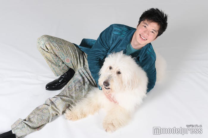 田中圭&ベック、息ピッタリの撮影(C)モデルプレス