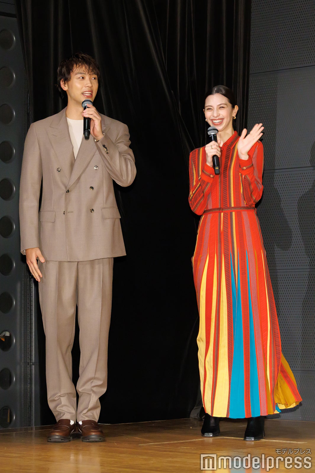 竹内涼真、中条あやみ（C）モデルプレス